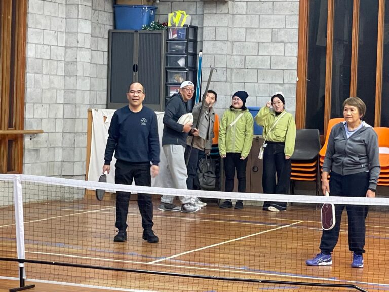 和平小组